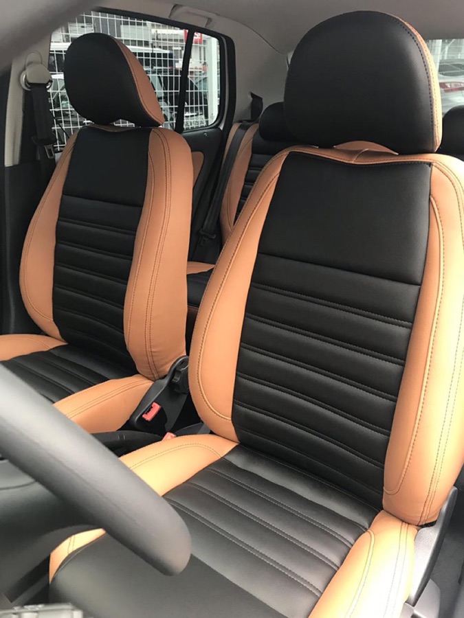 Bicolor preto e caramelo com costura contrastante